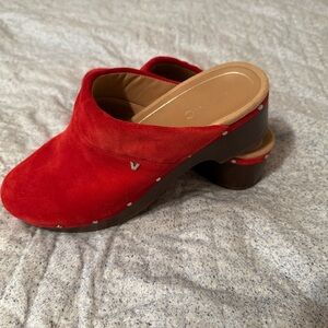 Vionic ladies Red Suede Women's Clogs/mules